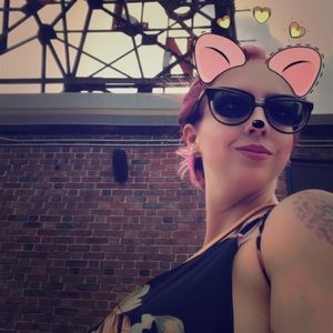 Meet your Posher, Ang